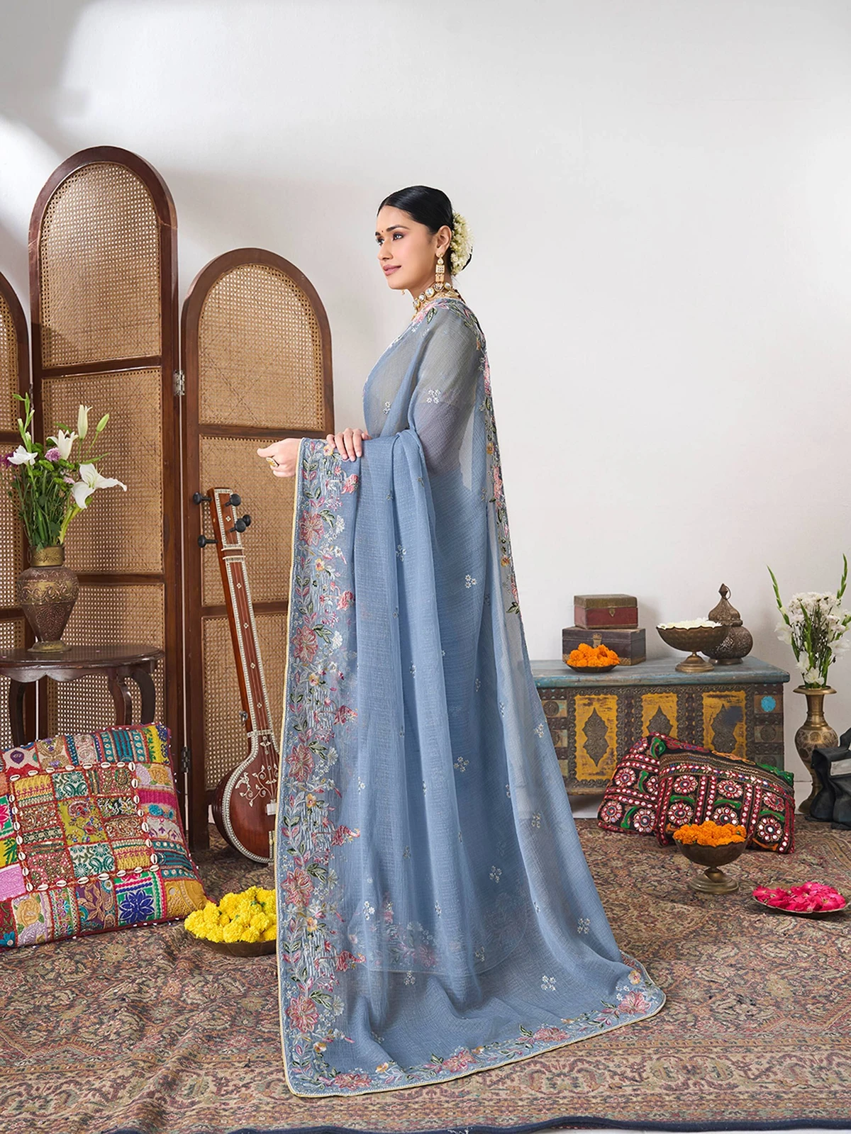 Laxmipati sarees Embroidered, Floral Print Bollywood Chiffon Saree (Blue)