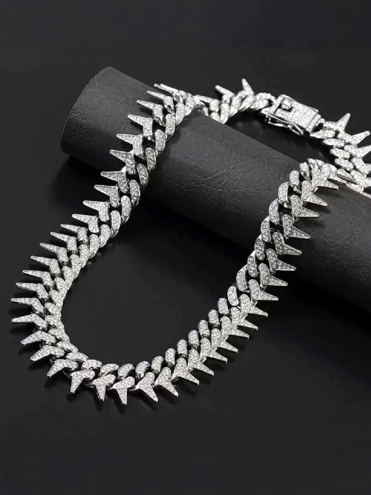 Vivity Iced Chain Hip hop Rapper Festive Party Latest Fashion Stylish Cubic Zirconia Silver Plated Stainless Steel Chain