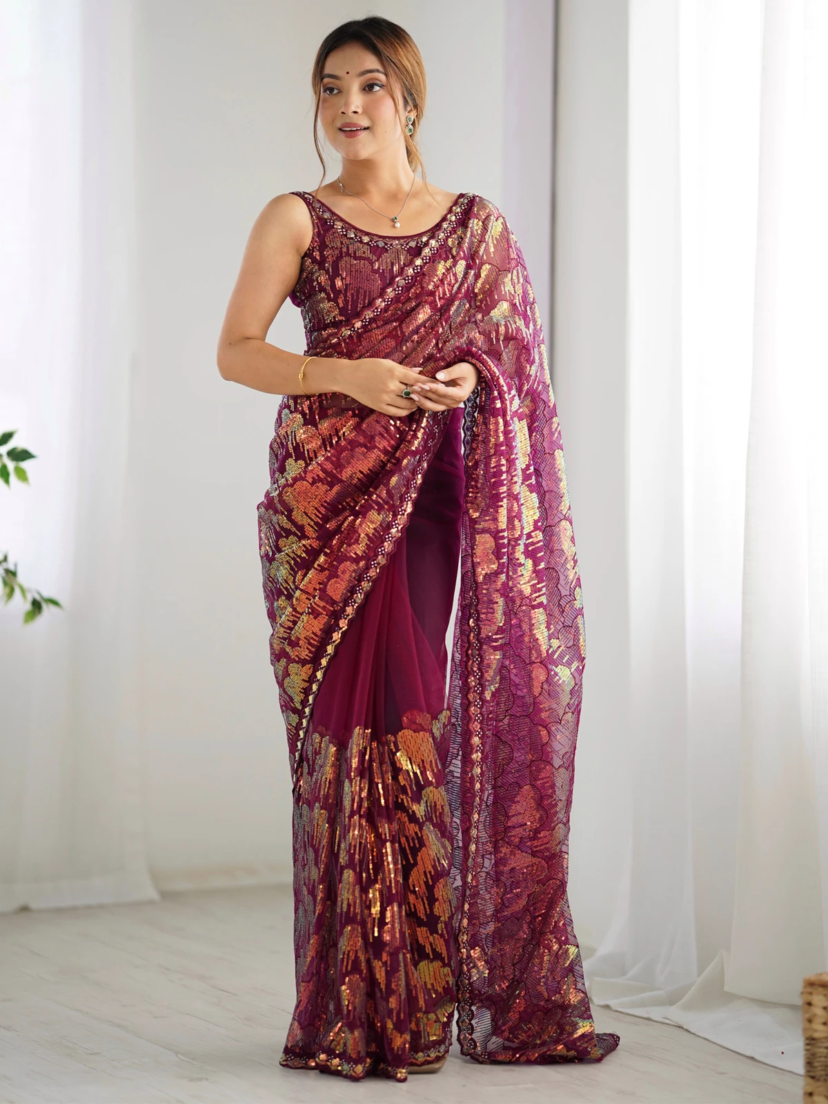 Tasrika Embellished Bollywood Net Saree (Magenta)
