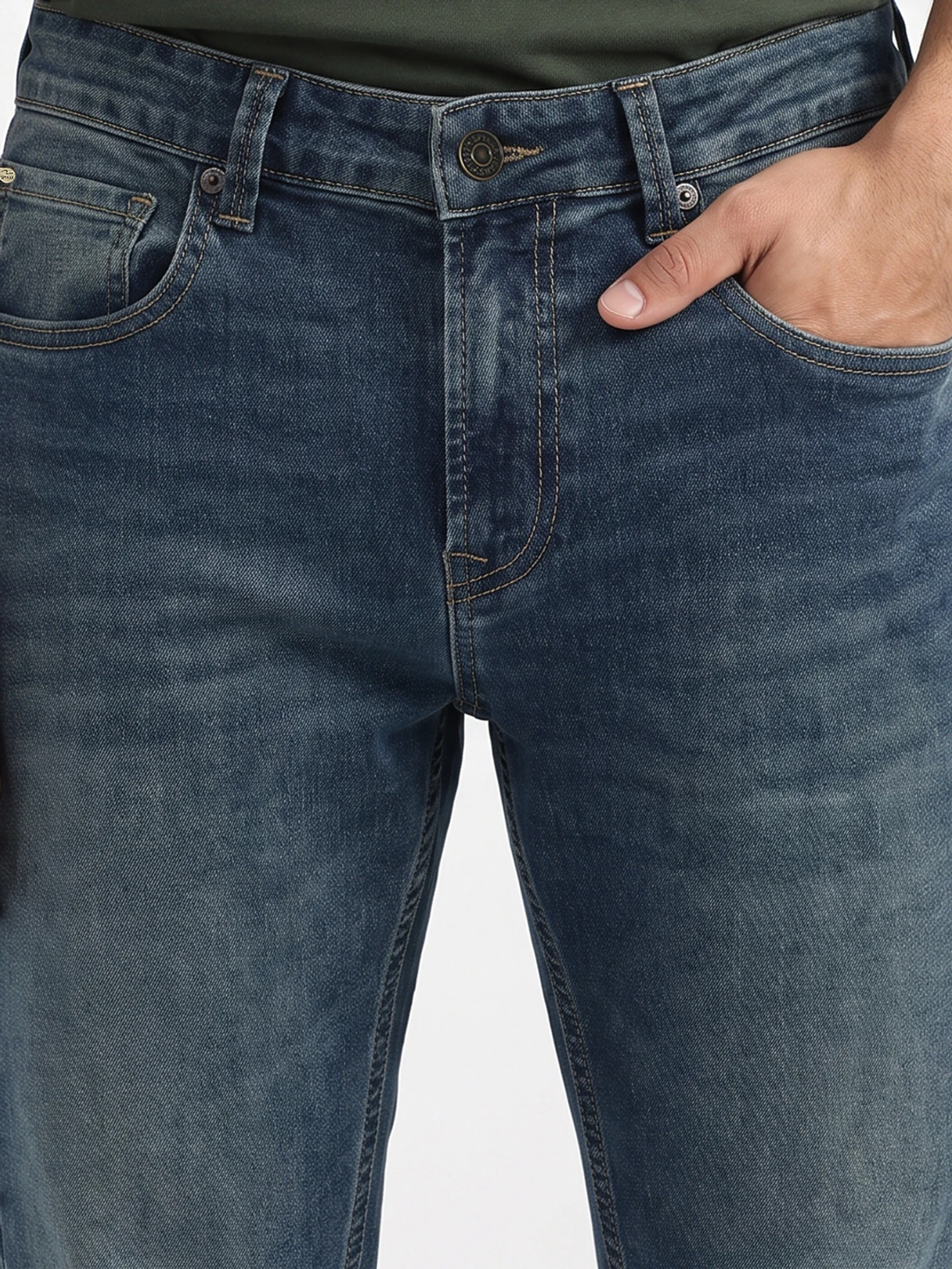 Spykar Men Slim Mid Rise Blue Jeans
