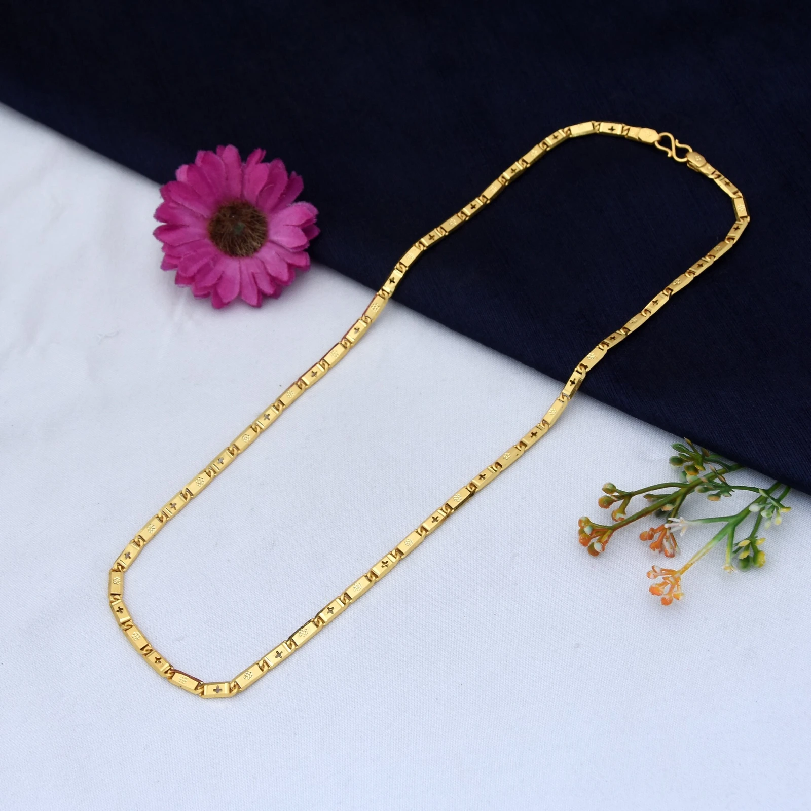 SONI FASHION 20 Inch Prominent Nawabi Style Gold-plated Plated Brass Chain