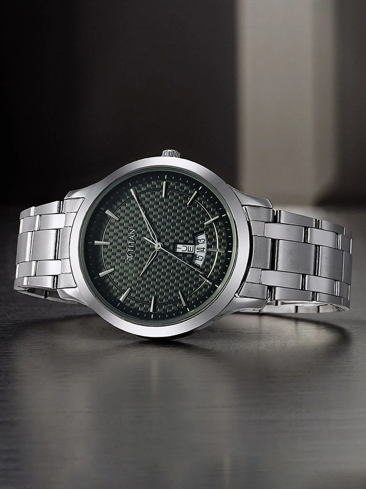 Titan Karishma Anthracite Green Dial Silver Stainless Steel Strap Analog Watch  - For Men NT1825SM11,NU1825SM11