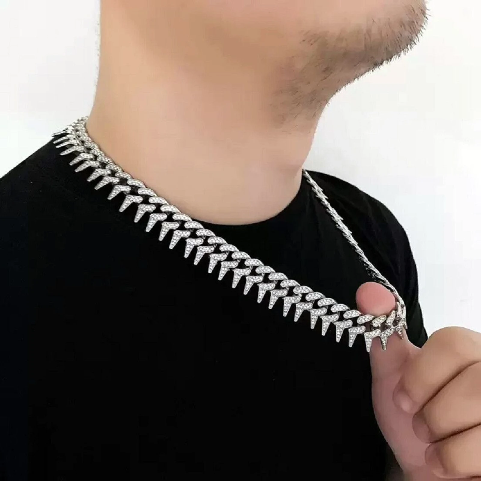 Vivity Iced Chain Hip hop Rapper Festive Party Latest Fashion Stylish Cubic Zirconia Silver Plated Stainless Steel Chain